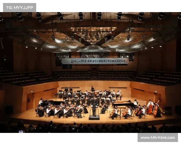 欧冠主题音乐会在米兰举行，交响乐团演绎经典旋律